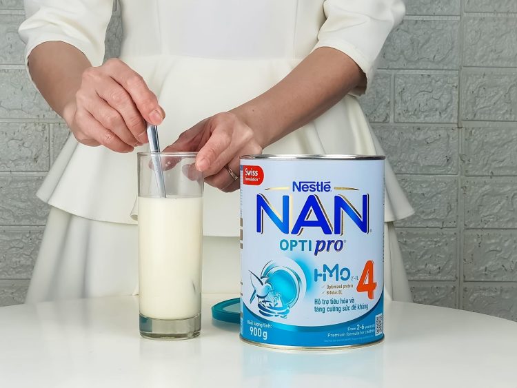 Thành phần sữa Nestlé Việt Nam: Phân tích chi tiết theo nhu cầu dinh dưỡng của trẻ 3 Vai trò của thành phần trong từng giai đoạn phát triển